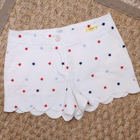 crown & ivy Pants - Crown & Ivy™ Shelby Stars Patriotic Scallop Hem Embroidered Shorts, White 10